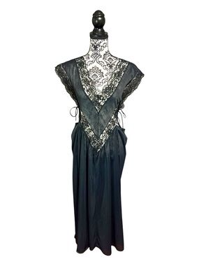 Vintage-Inspired Black Lace Trim Nightgown